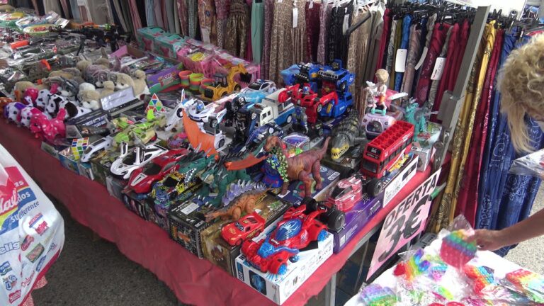 Mercadillos de Ropa en Vinyols i els Arcs: Gu&iacute;a Completa